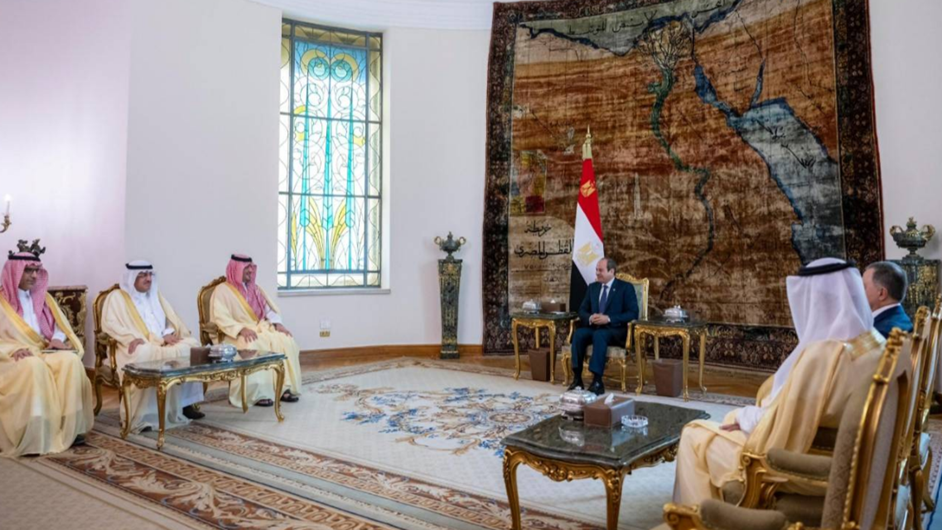 السيسي ووزير الخارجية السعودي يبحثان التعاون الأمني المشترك
